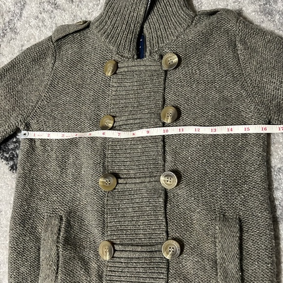 American Eagle Taupe Brown shade Women Chunky Cable Knit Cardigan Sweater size M - Picture 8 of 8